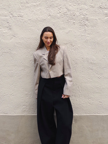 Cropped embroidered blazer