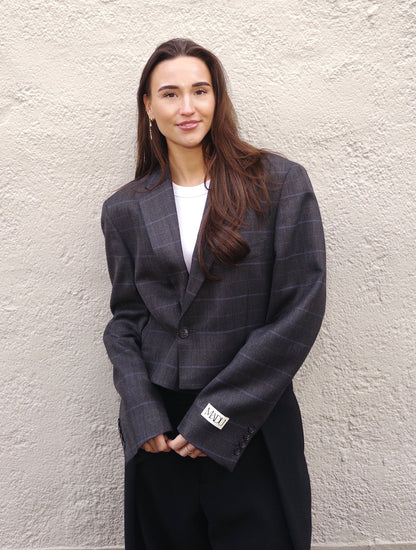 Cropped blazer