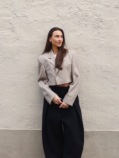 Cropped embroidered blazer