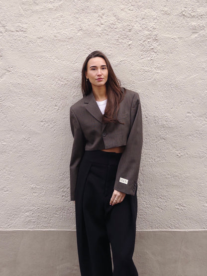 Cropped blazer