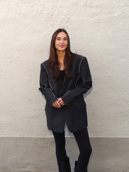 Embroidered blazer