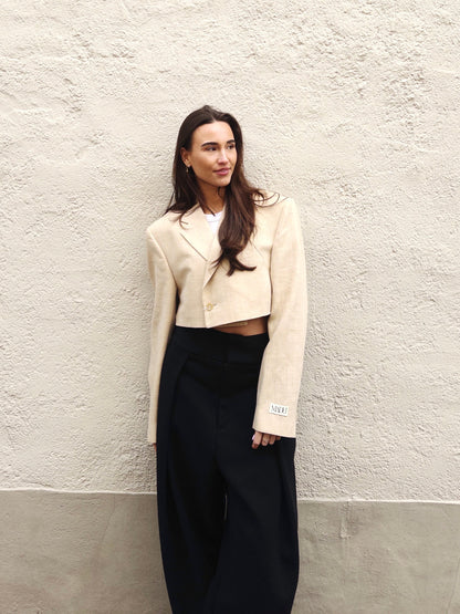Cropped blazer