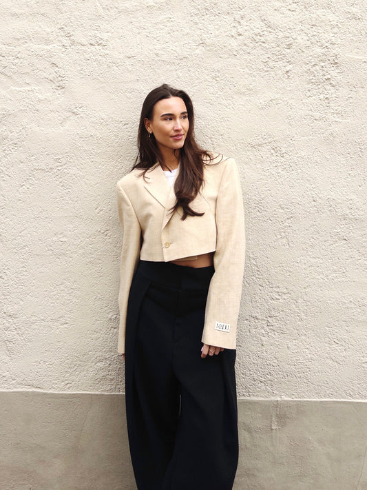 Cropped blazer